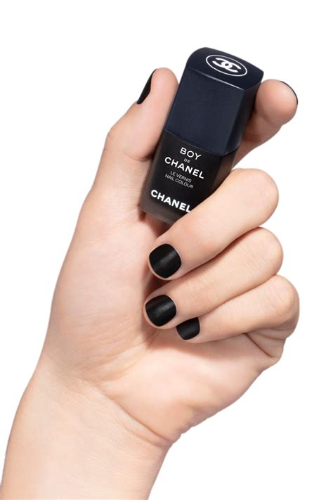 chanel boy de chanel nail color in 404 black|Chanel le vernis black nail polish.